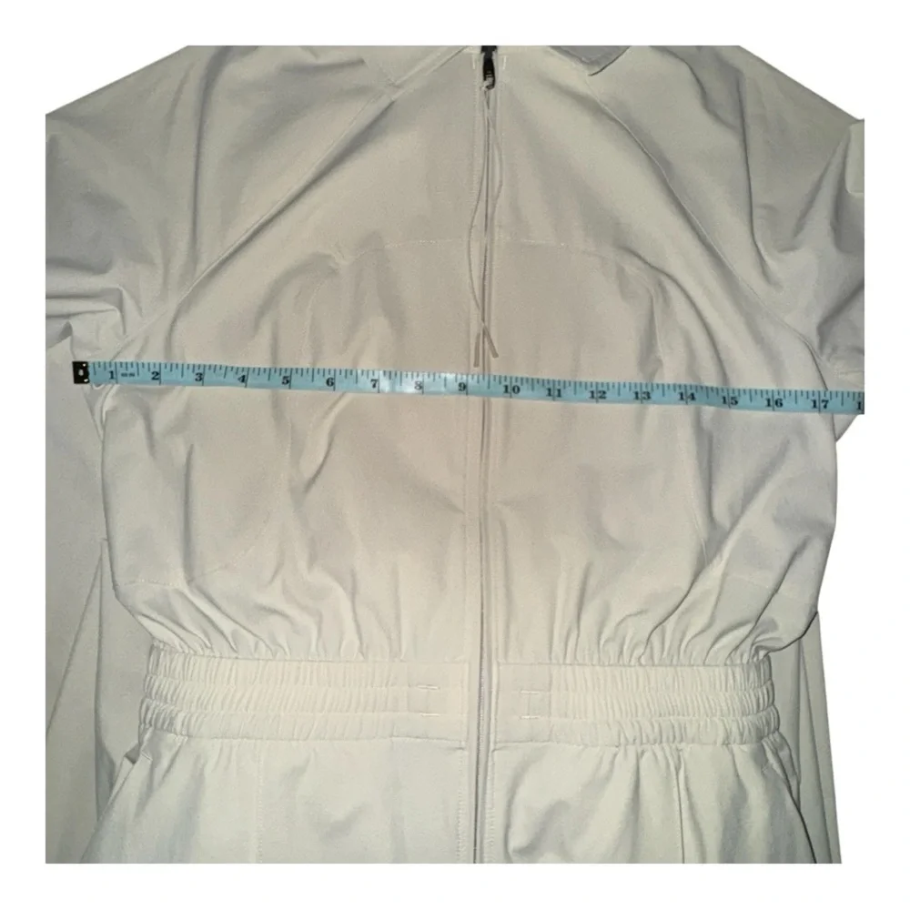 Lululemon Lightweight Woven Jumpsuit *SLNSH Collection Nat Ivory Size XS/4 NWT